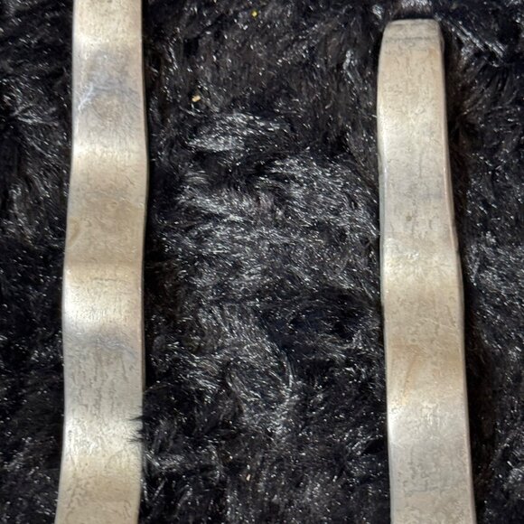 Hand-Forged Aluminum Salad Serving Set - Fork & Spoon Textured Finish Durable - Picture 4 of 6